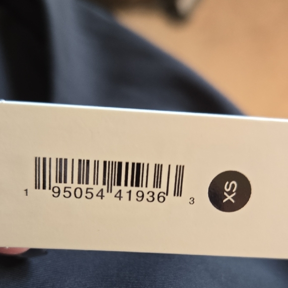 Aqua Women's Classic Black Tank Top, NWT, XS - Picture 7 of 8